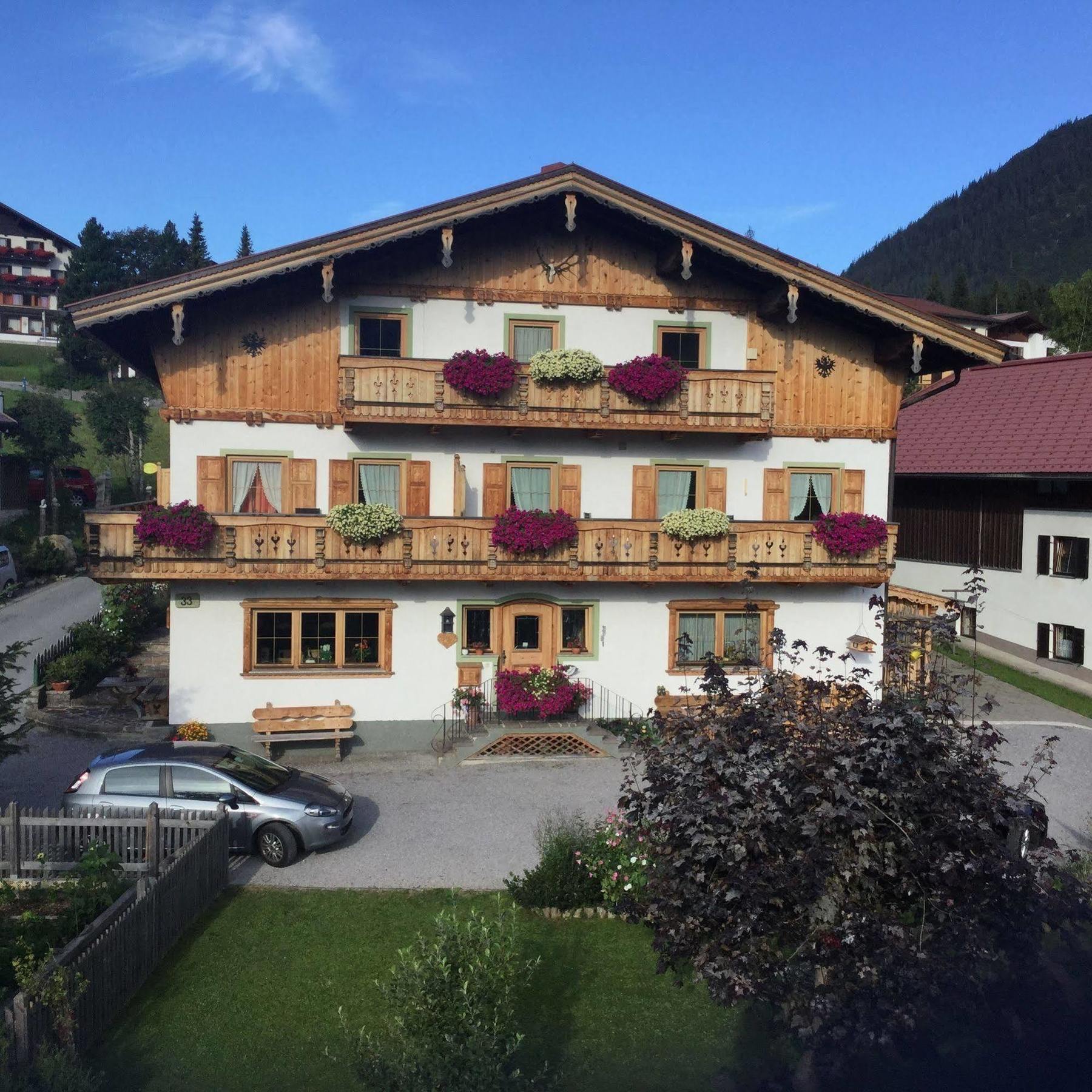 Haus Amann Apartment Berwang Exterior photo